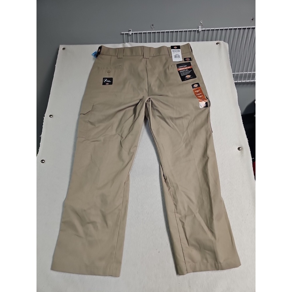 Dickies Regular Fit Straight Leg Cargo Cell phone Pocket Work Pants 42x30 Khaki‎
